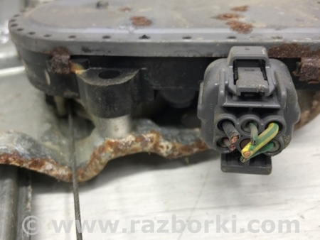 ФОТО Стеклоподъемник задний левый для Mitsubishi Pajero Wagon 3 Киев