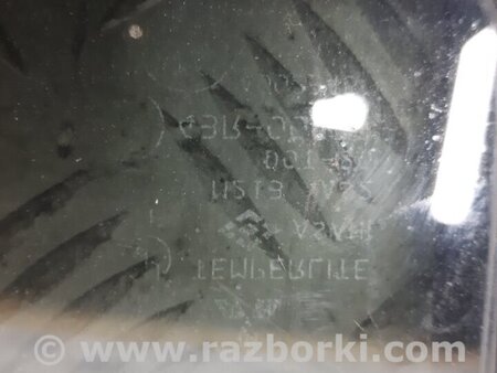 ФОТО Стекло двери задней правой (форточка) для Mitsubishi Pajero Wagon 4 Киев