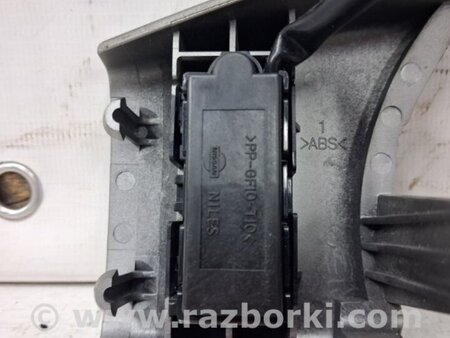 ФОТО Кнопки руля для Nissan Pathfinder R51 Киев