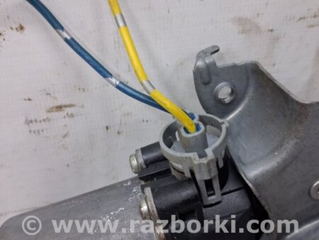 ФОТО Стеклоподъемник задний правый для Nissan Pathfinder R51 (05-14) Київ