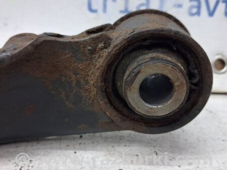 ФОТО Рычаг передний верхний правый для Nissan Navara D40 Киев