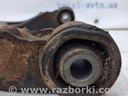 ФОТО Рычаг передний верхний правый для Nissan Navara D40 Киев