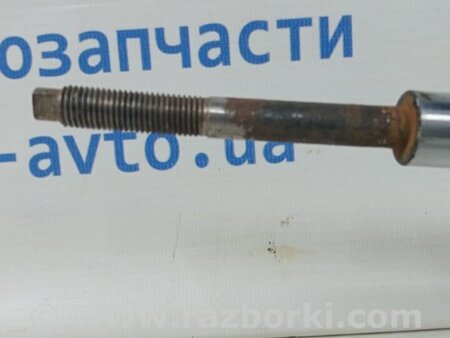 ФОТО Амортизатор передний для Mitsubishi Pajero Wagon 3 Киев