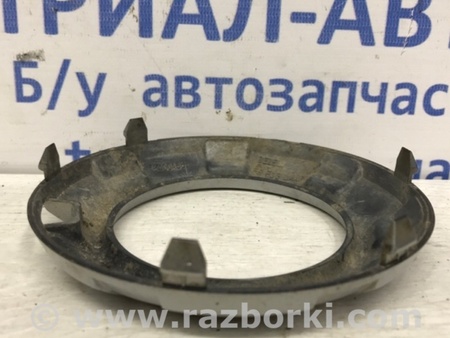 ФОТО Решетка противотуманки левая для Mitsubishi Pajero Wagon 4 Киев