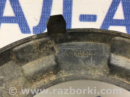 ФОТО Решетка противотуманки левая для Mitsubishi Pajero Wagon 4 Киев