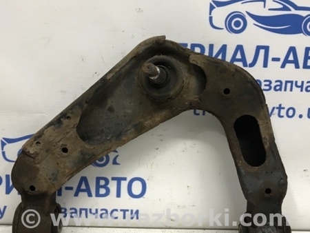 ФОТО Рычаг передний верхний правый для Nissan Navara D40 Киев