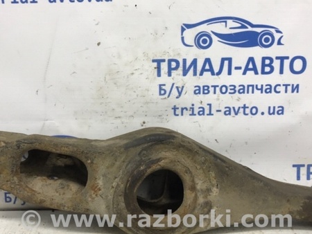 ФОТО Рычаг задней подвески нижний поперечный (под пружину) для Mitsubishi Pajero Wagon 3 Киев