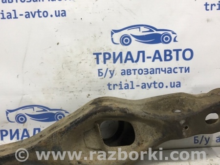 ФОТО Рычаг задней подвески нижний поперечный (под пружину) для Mitsubishi Pajero Wagon 3 Киев