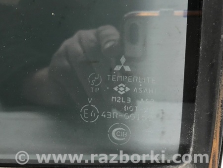 ФОТО Стекло двери задней левой (форточка) для Mitsubishi Pajero Wagon 3 Киев