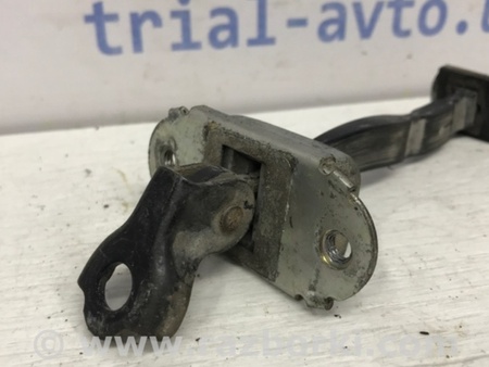 ФОТО Ограничитель двери задний левый для Nissan Navara D40 Киев