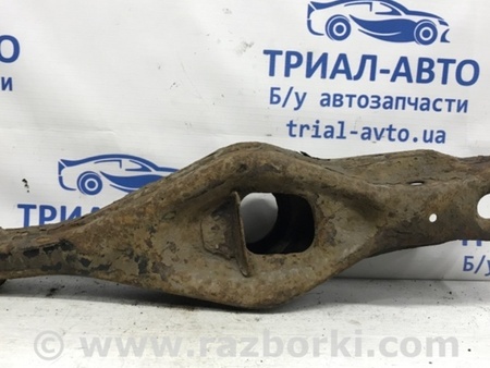 ФОТО Рычаг задней подвески нижний поперечный (под пружину) для Mitsubishi Pajero Wagon 3 Киев