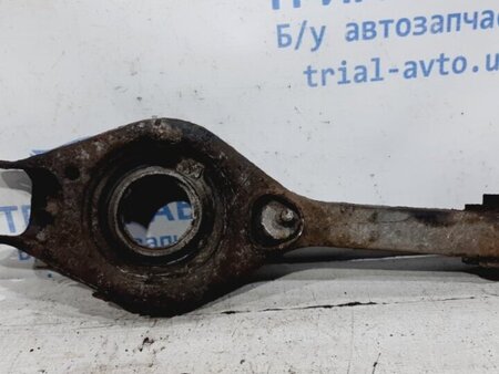 ФОТО Рычаг задней подвески нижний поперечный (под пружину) для Hyundai i30 GD Киев