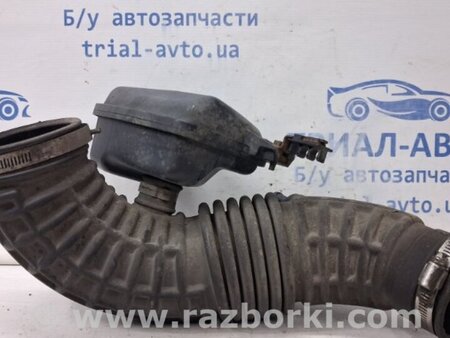 ФОТО Патрубок воздушного фильтра для Nissan Pathfinder R51 Киев