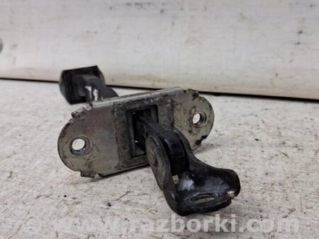 ФОТО Ограничитель двери задний левый для Nissan Navara D40 Киев