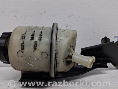 ФОТО Бачок ГУР для Nissan Navara D40 Киев