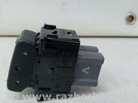 ФОТО Кнопка обогрева сид. для Nissan X-Trail T31 (2007-2014) Киев