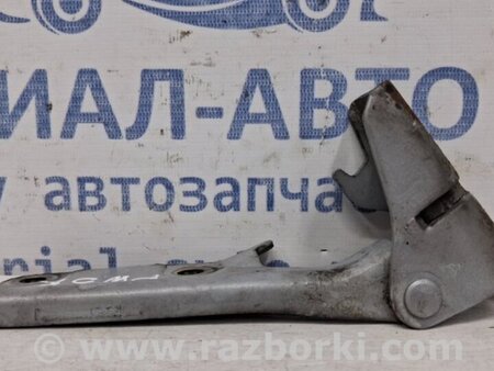 ФОТО Петля капота правая для Mitsubishi Pajero Wagon 3 Киев