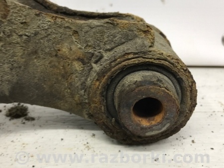 ФОТО рычаг задний поперечный верхний правый для Nissan Pathfinder R51 (05-14) Київ