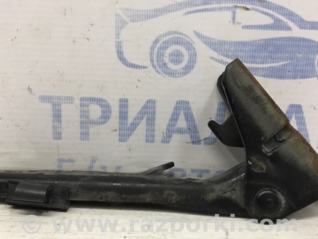 ФОТО Петля капота правая для Mitsubishi Pajero Wagon 3 Киев