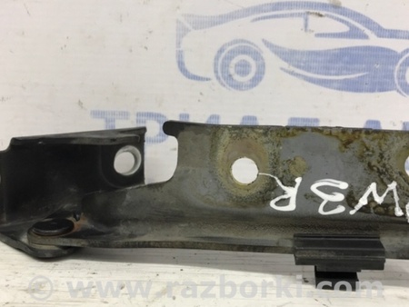 ФОТО Петля капота правая для Mitsubishi Pajero Wagon 3 Киев