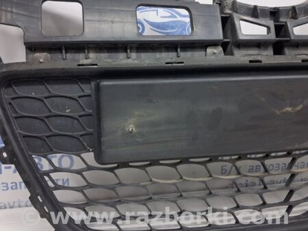 ФОТО Решетка бампера центральная для Hyundai i30 FD Киев