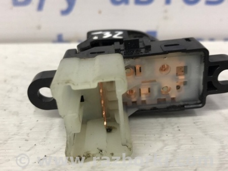 ФОТО Кнопка стеклоподъемника для Nissan X-Trail T32 /Rogue (2013-) Київ