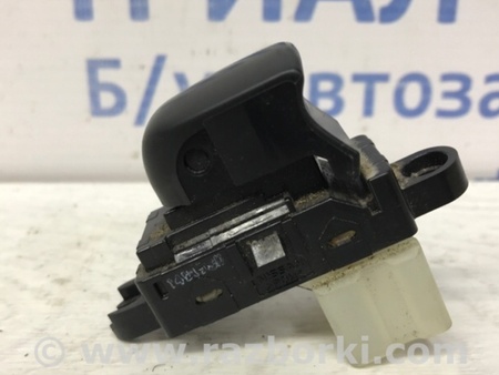 ФОТО Кнопка стеклоподъемника для Nissan X-Trail T32 /Rogue (2013-) Киев