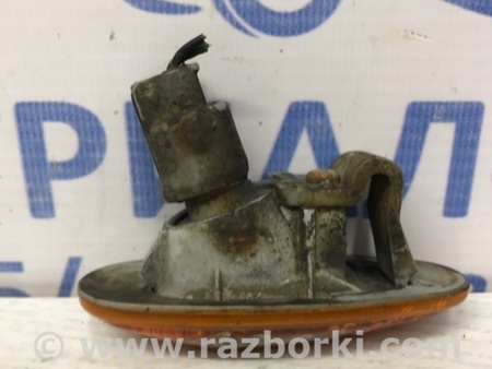 ФОТО Повторитель поворотника для Mitsubishi Pajero Wagon 3 Киев