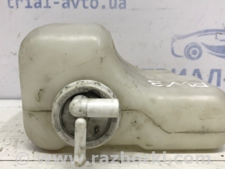 ФОТО Бачок радиатора (расширительный) для Mitsubishi Pajero Wagon 3 Киев