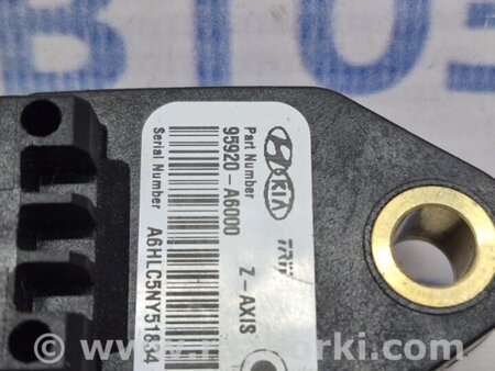 ФОТО Датчик удара (AIRBAG) для Hyundai i30 GD Киев