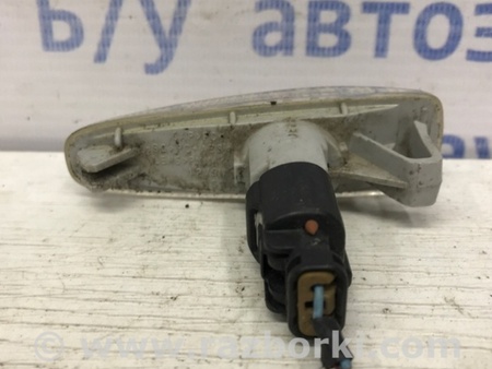 ФОТО Повторитель поворотника для Mitsubishi Outlander XL Киев