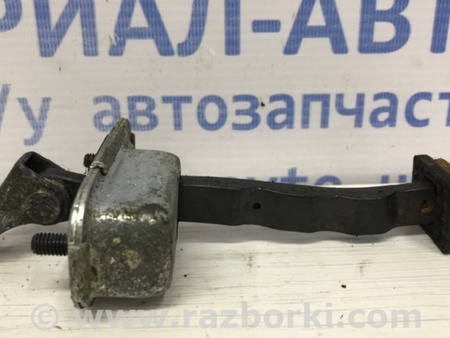 ФОТО Ограничитель двери передний правый для Hyundai i30 GD Киев
