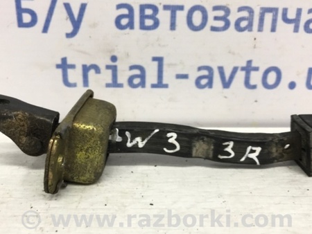 ФОТО Ограничитель двери задний правый для Mitsubishi Pajero Wagon 3 Киев