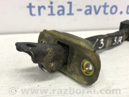 ФОТО Ограничитель двери задний правый для Mitsubishi Pajero Wagon 3 Киев