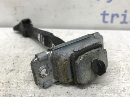 ФОТО Ограничитель двери передний правый для Hyundai i30 FD Киев