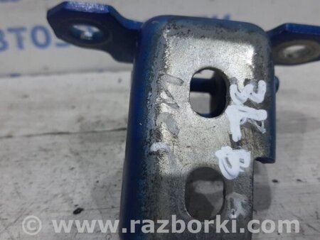 ФОТО Петля двери задней левой верхняя для Renault Megane 3 Киев