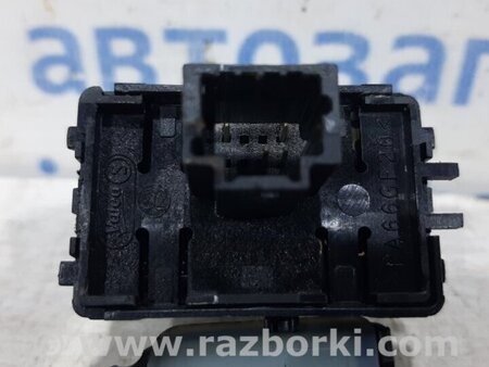 ФОТО Кнопка стеклоподъемника для Renault Megane 3 Киев