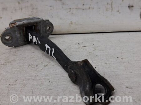 ФОТО Ограничитель двери передний левый для Nissan Pathfinder R51 Киев