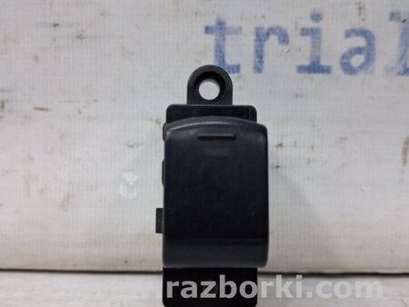 ФОТО Кнопка стеклоподъемника для Nissan Navara D40 Киев