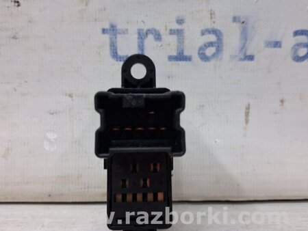 ФОТО Кнопка стеклоподъемника для Nissan Navara D40 Киев