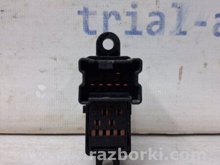 ФОТО Кнопка стеклоподъемника для Nissan Navara D40 Киев