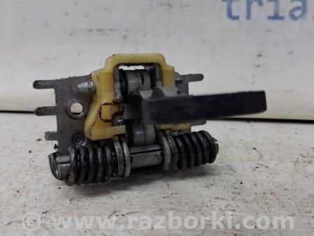 ФОТО Ограничитель двери передний правый для Renault Megane 3 Киев