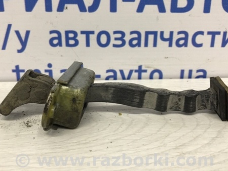 ФОТО Ограничитель двери задний левый для Nissan Pathfinder R51 Киев