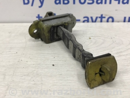 ФОТО Ограничитель двери задний левый для Nissan Pathfinder R51 Киев