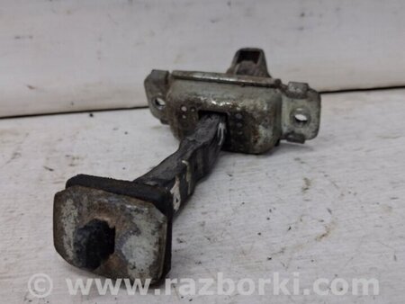 ФОТО Ограничитель двери задний правый для Hyundai i30 FD Киев