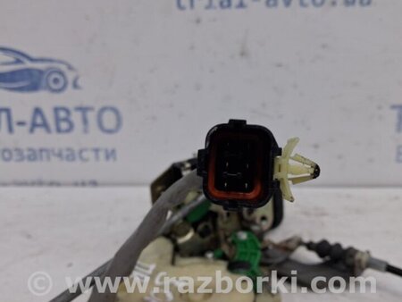 ФОТО Замок двери передний правый для KIA Sorento BL Киев