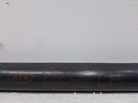 ФОТО Амортизатор крышки багажника для KIA Sorento BL Киев