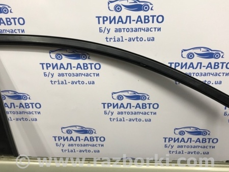 ФОТО Дверь передняя правая для Nissan Tiida/Versa C11 Киев