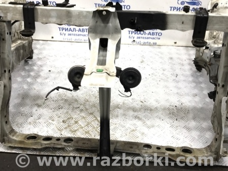 ФОТО Панель передняя для Toyota Avensis T270 (10.2008-12.2012) Киев