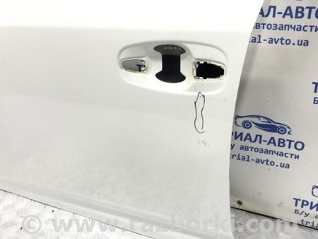 ФОТО Дверь передняя левая Рестайлинг для Toyota Avensis T270 (10.2008-12.2012) Киев